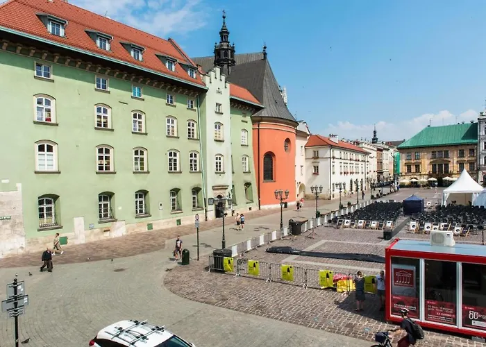 Spacious In Krakow Old Town